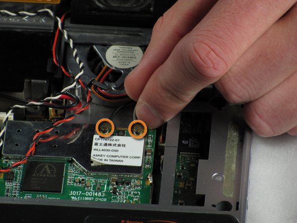 Fujitsu LIFEBOOK P7010D Monitor Replacement, Monitor: crwdns2935265:09crwdnd2935265:02crwdnd2935265:03crwdne2935265:0