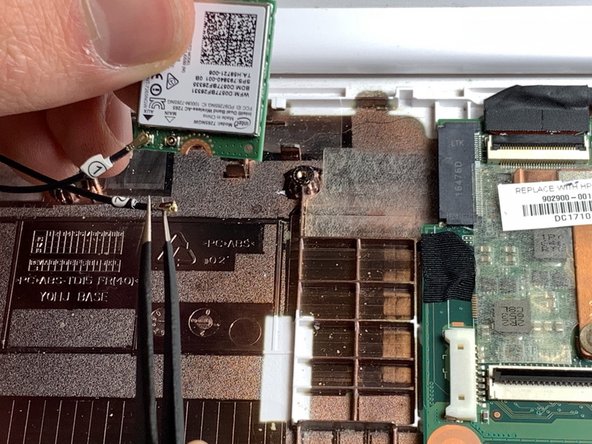 HP Stream 11-y012nr WiFi Card Replacement: crwdns2935265:05crwdnd2935265:03crwdnd2935265:03crwdne2935265:0