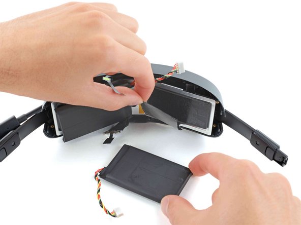 HTC Vive XR Elite Headstraps Replacement, Remove the right battery cell: crwdns2935265:027crwdnd2935265:03crwdnd2935265:03crwdne2935265:0