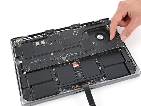 MacBook Pro 14" Late 2023 (M3) USB-C Ports Replacement, Remove the logic board: crwdns2935265:052crwdnd2935265:02crwdnd2935265:03crwdne2935265:0