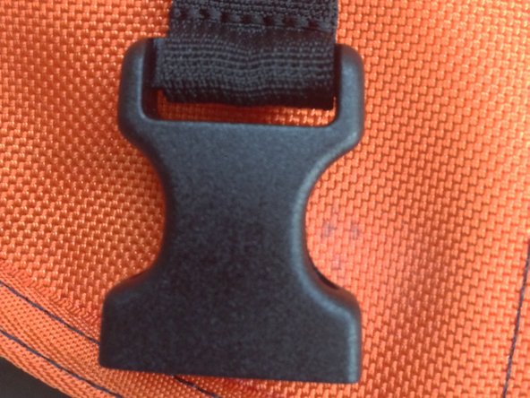 Timbuk2 Messenger Bag 1 Inch Female Buckle Replacement: crwdns2935265:04crwdnd2935265:02crwdnd2935265:03crwdne2935265:0