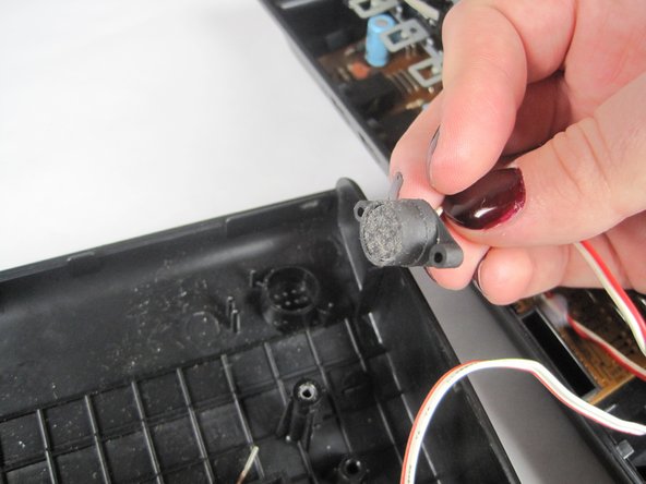 Sony TCM-919 Cassette-Corder Microphone Replacement, Remove Microphone: crwdns2935265:04crwdnd2935265:02crwdnd2935265:02crwdne2935265:0