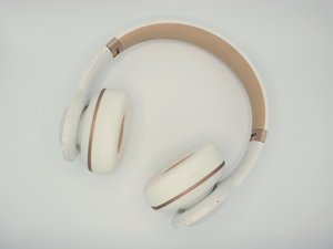 The hinge on my JBL 520bt headphones is loose. : r/JBL