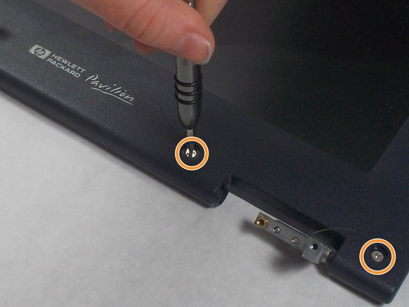 HP Pavilion N3350 Screen Assembly Replacement: crwdns2935265:04crwdnd2935265:03crwdnd2935265:03crwdne2935265:0