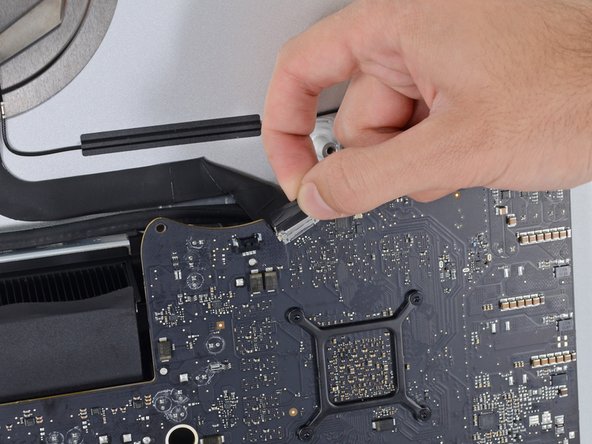 iMac 27" 2017 Blade SSD Replacement: crwdns2935265:051crwdnd2935265:02crwdnd2935265:03crwdne2935265:0