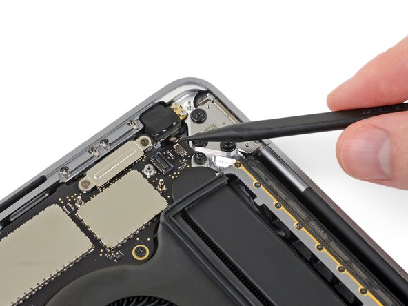 MacBook Pro 15" Touch Bar Late 2016 Battery Replacement: crwdns2935265:031crwdnd2935265:02crwdnd2935265:02crwdne2935265:0