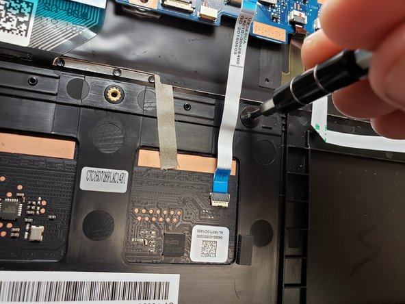 ASUS Q324UA-BHI7T17 Track Pad Replacement: crwdns2935265:08crwdnd2935265:02crwdnd2935265:02crwdne2935265:0