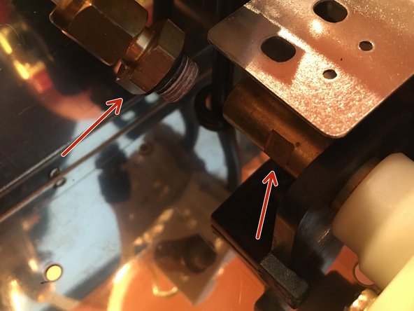 La Pavoni Espresso Plus zerlegen, Pumpe ausbauen 1: crwdns2935265:09crwdnd2935265:03crwdnd2935265:03crwdne2935265:0