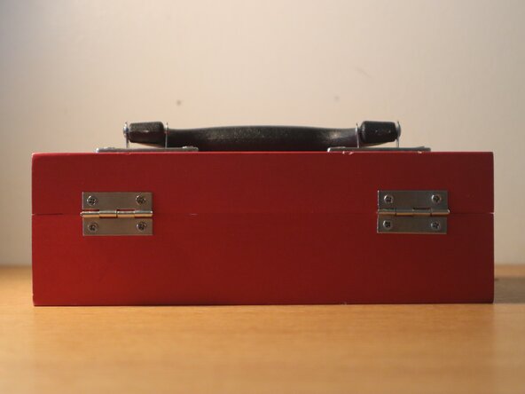 Wooden Toolbox Hinge Replacement: crwdns2935265:04crwdnd2935265:02crwdnd2935265:02crwdne2935265:0