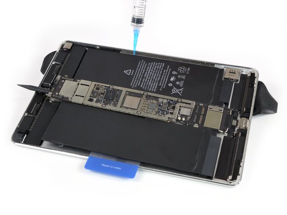 iPad Pro 10.5" Battery Replacement: crwdns2935265:036crwdnd2935265:02crwdnd2935265:02crwdne2935265:0