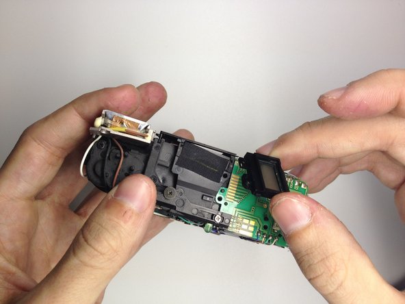 Disassembling Kodak Advantix F350 Display: crwdns2935265:016crwdnd2935265:02crwdnd2935265:02crwdne2935265:0