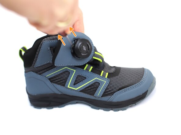 How to Replace a Dial-Lace System in a Hiking Boot, Remove the old dial: crwdns2935265:03crwdnd2935265:02crwdnd2935265:03crwdne2935265:0