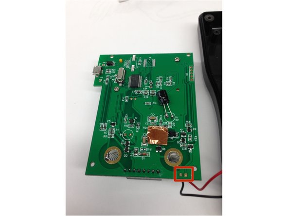 M6013 Capacitor Meter Teardown, Remove Circuit Board: crwdns2935265:03crwdnd2935265:03crwdnd2935265:03crwdne2935265:0