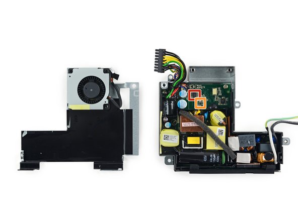 Microsoft Surface Studio Teardown: crwdns2935265:011crwdnd2935265:03crwdnd2935265:03crwdne2935265:0