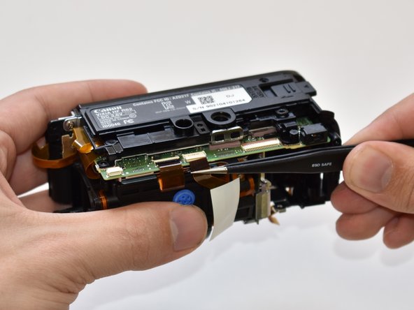 Canon Vixia HF R62 Display Panel Replacement: crwdns2935265:021crwdnd2935265:02crwdnd2935265:02crwdne2935265:0