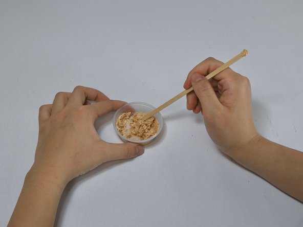 How to Reinsert a Wooden Chair Side Stretcher: crwdns2935265:03crwdnd2935265:02crwdnd2935265:03crwdne2935265:0