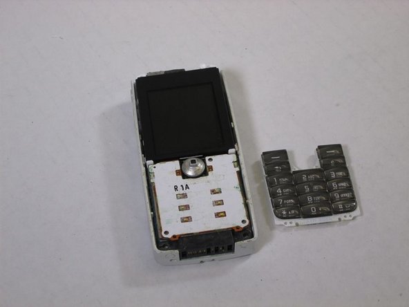 Sony Ericsson QuickShare T630 Keypad Maintenance and Replacement, Sony Ericsson QuickShare T630 Keypad Maintenance and Replacement: crwdns2935265:011crwdnd2935265:02crwdnd2935265:02crwdne2935265:0