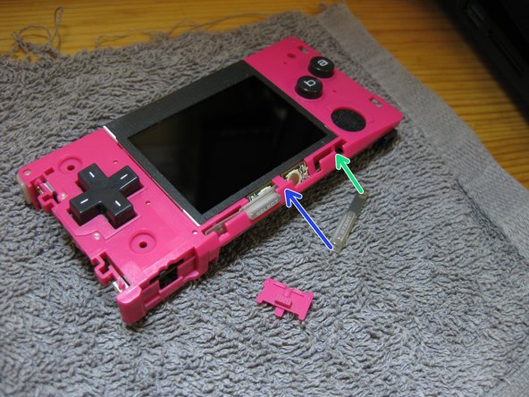 Game Boy Micro Outer shell Replacement, Remove the frontplate: 手順 6、 3の画像 3