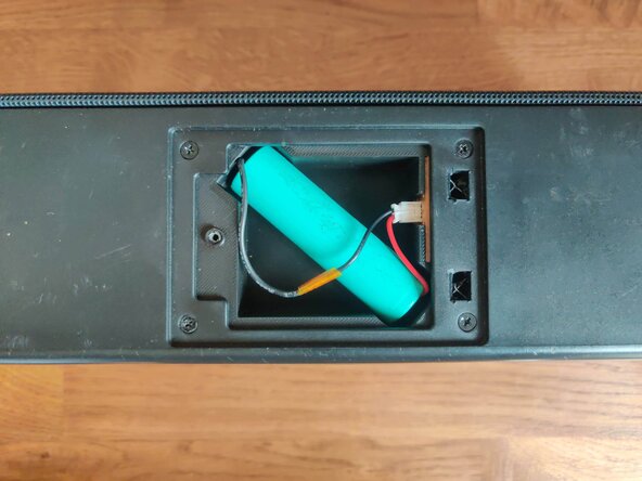 Battery replacement Philips BT3080 with 18650 Cell, Installing the 18650 cell: step 16, image 1 of 2