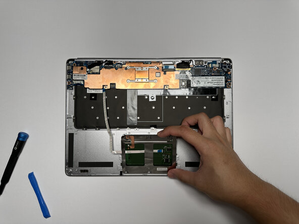HP EliteBook Folio G1 Trackpad Replacement: step 9, image 1 of 3