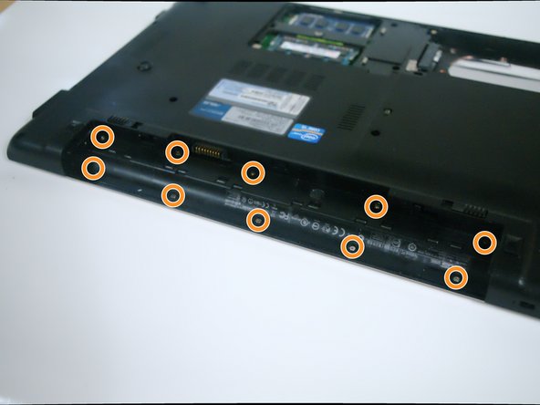 Asus U56E Laptop Screen Replacement: crwdns2935265:07crwdnd2935265:02crwdnd2935265:02crwdne2935265:0