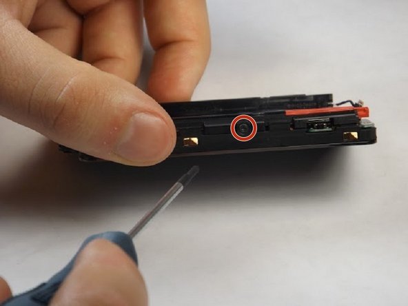 HTC Freestyle Screen Replacement, Remove screws from internal component: 手順 0、 2の画像 2