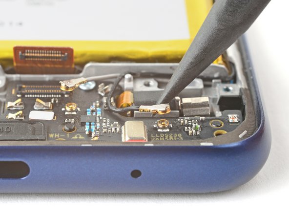 Motorola Moto G Play (2021) Screen Replacement: crwdns2935265:028crwdnd2935265:02crwdnd2935265:03crwdne2935265:0