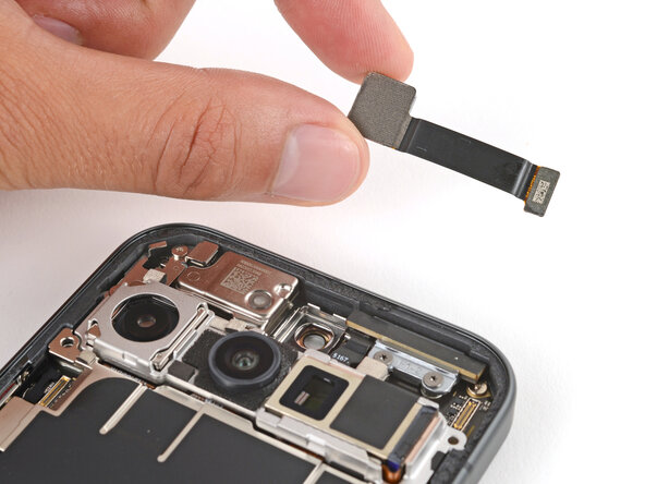 Google Pixel 10 Front Camera Replacement, Remove the front camera: step 19, image 3 of 3