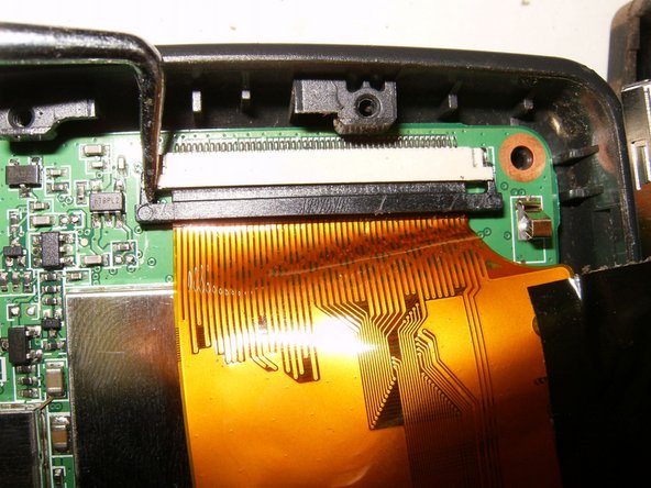 TomTom One 310 LCD and Touchscreen Replacement: crwdns2935265:06crwdnd2935265:02crwdnd2935265:03crwdne2935265:0