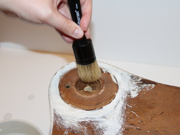 How to Repair a Table Leg With Dry Rot: crwdns2935265:05crwdnd2935265:03crwdnd2935265:03crwdne2935265:0