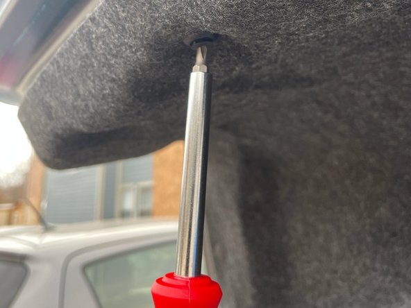 1997 Toyota Camry Stop and Tail Light Bulbs Replacement: crwdns2935265:06crwdnd2935265:02crwdnd2935265:02crwdne2935265:0