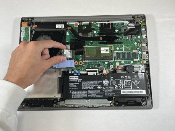 Lenovo IdeaPad 3-1481W000NGUS Fan Replacement: crwdns2935265:06crwdnd2935265:02crwdnd2935265:03crwdne2935265:0