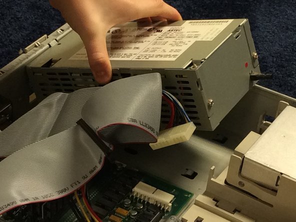 Macintosh Quadra 610 Teardown: stap 0, afbeelding 2 van 3