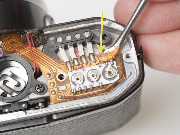 Pentax Super Program Front Lens Board Removal, Detach flex PCB with adjustment pots: crwdns2935265:08crwdnd2935265:02crwdnd2935265:02crwdne2935265:0