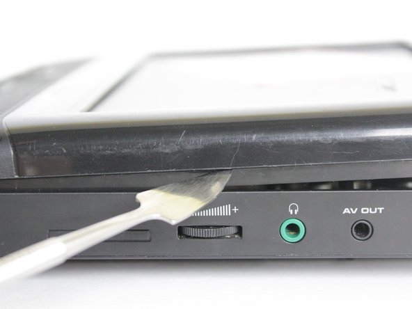Insignia NS-DS9PDVD15 Bottom Cover Replacement: step 5, image 2 of 3