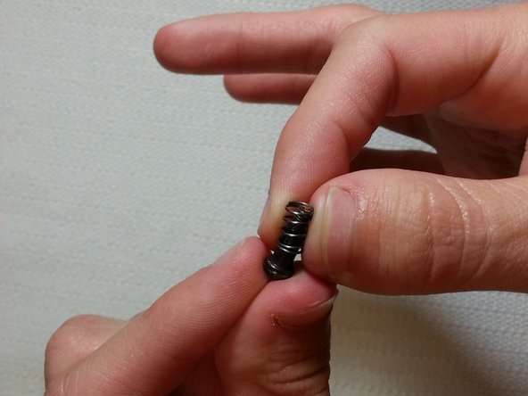 Repairing the Proline Guitar Strap Lock Spring: crwdns2935265:03crwdnd2935265:02crwdnd2935265:02crwdne2935265:0