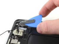 iPad 7 Right Bluetooth and Wi-Fi Antenna Replacement