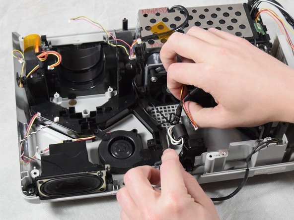 Epson PowerLite 83+ Power Supply Replacement: crwdns2935265:014crwdnd2935265:03crwdnd2935265:03crwdne2935265:0