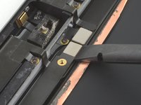 iPad 7 Cellular Antennas Replacement