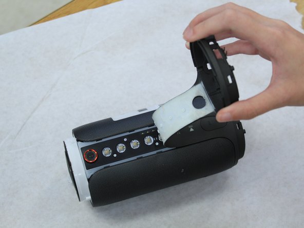 JBL Pulse 2 Battery Replacement: crwdns2935265:04crwdnd2935265:02crwdnd2935265:02crwdne2935265:0