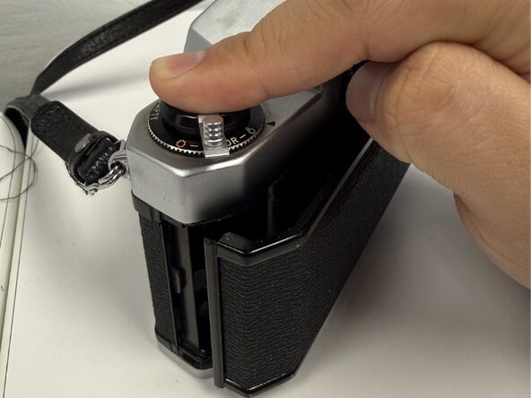 Pentax Spotmatic Light Seals Replacement: step 12, image 1 of 3