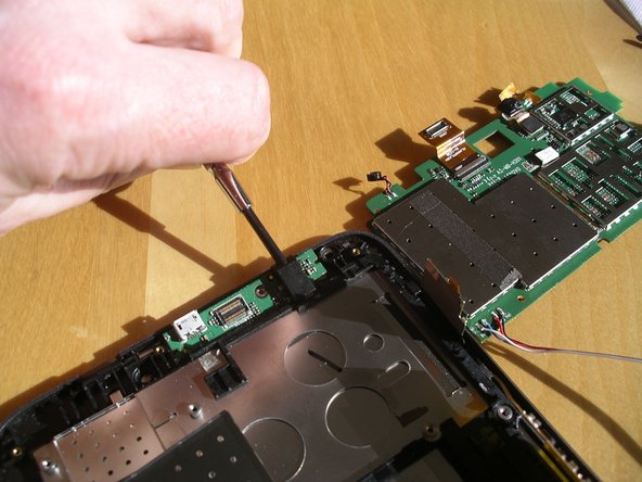 Lenovo IdeaTab S2107A-F Teardown, Remove the Screen? Not Without Breakage: step 19, image 1 of 1