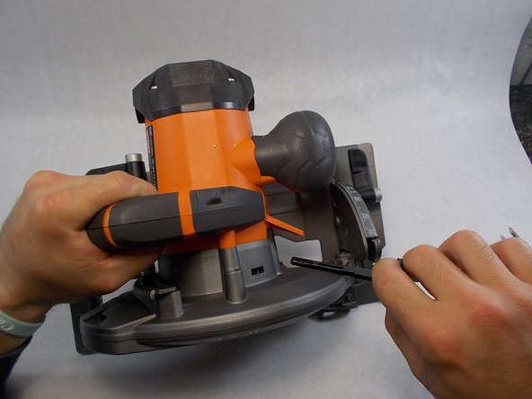 Ridgid Circular Saw R3205 Spindle Lock Replacement: crwdns2935265:010crwdnd2935265:03crwdnd2935265:03crwdne2935265:0