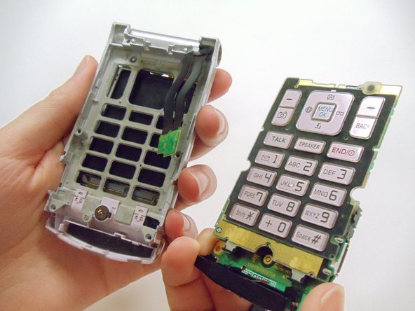 Sanyo Katana Keypad Replacement: crwdns2935265:09crwdnd2935265:03crwdnd2935265:03crwdne2935265:0