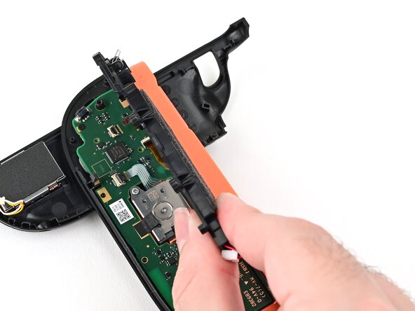 Joy-Con 2 (Right) Joystick Replacement, Remove the midframe: crwdns2935265:021crwdnd2935265:01crwdnd2935265:02crwdne2935265:0