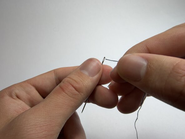 Repairing Detached Velcro Strap on a Backpack: 步骤 5 中的图像 3，3