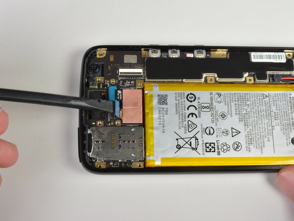 Motorola Moto X4 Front-facing Camera Replacement: crwdns2935265:022crwdnd2935265:02crwdnd2935265:03crwdne2935265:0