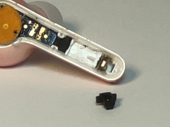 Soundcore Liberty Air Charging Pins Replacement: crwdns2935265:03crwdnd2935265:03crwdnd2935265:03crwdne2935265:0