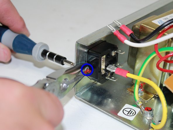 Fender Frontman 15r Power Input Jack Replacement: crwdns2935265:09crwdnd2935265:02crwdnd2935265:02crwdne2935265:0