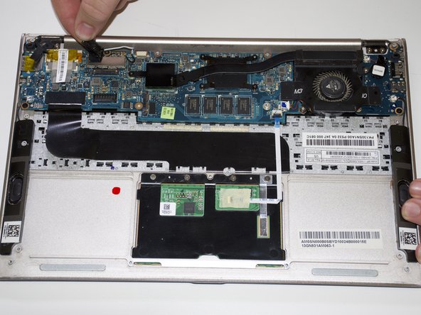 Asus Zenbook UX21e WiFi Card Replacement, WiFi Card: crwdns2935265:05crwdnd2935265:02crwdnd2935265:03crwdne2935265:0